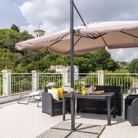 Italian Experience- Attico Artemare Daire
